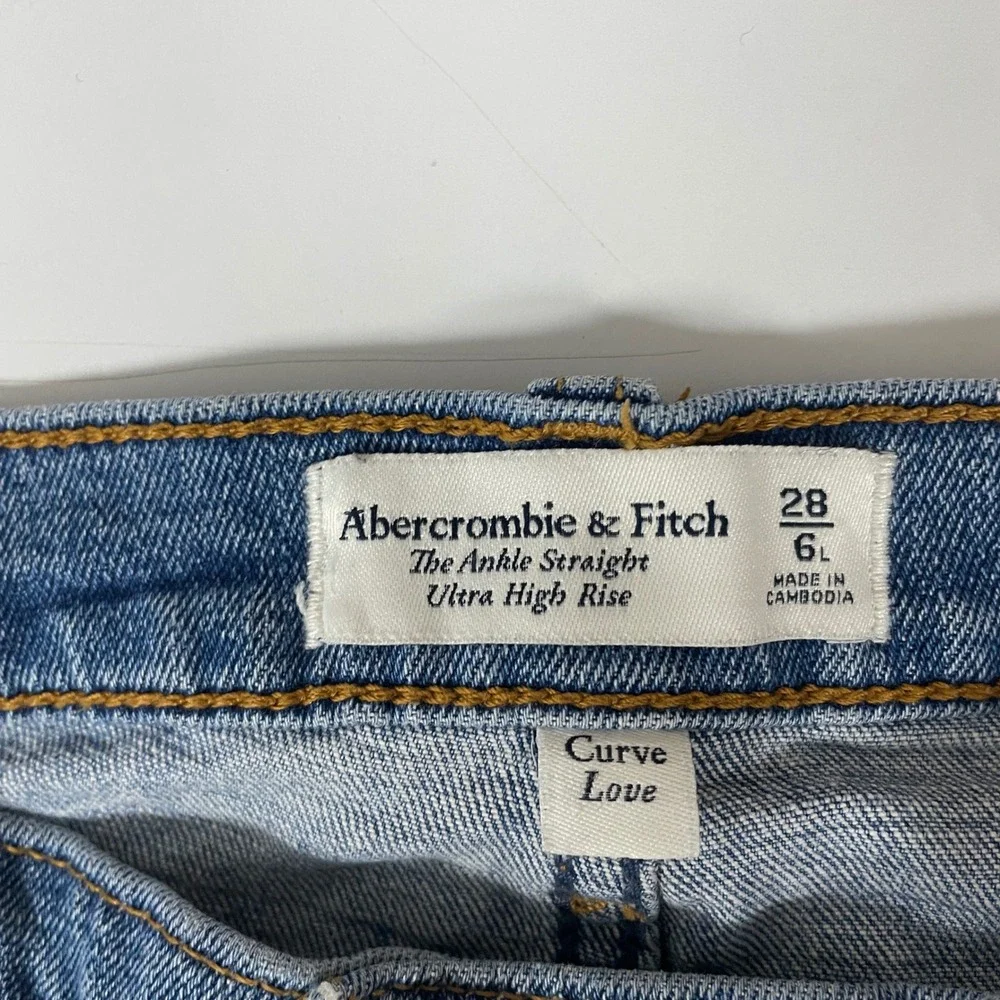 Abercrombie & Fitch Ankle Straight Jeans Women 28/6L Curve Love Blue Distressed